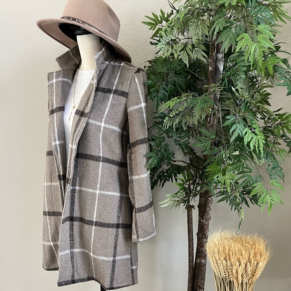 Jacket - Picture 4 of 5